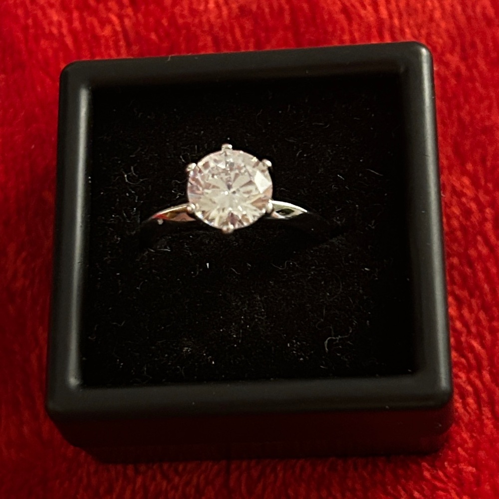 Luxury‎ Moissanite Diamond engagement adjustable ring